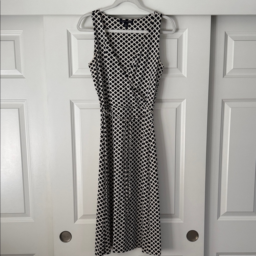 Banana Republic Black and White Geometric Midi Dress NWOT ✨👗